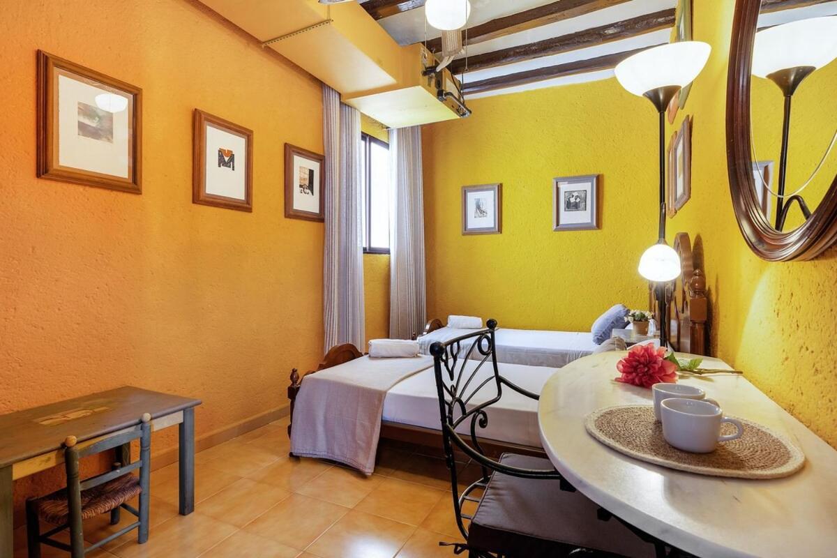 Tgn-historiccenter-playamediterrani-gastro-wifi-ac14